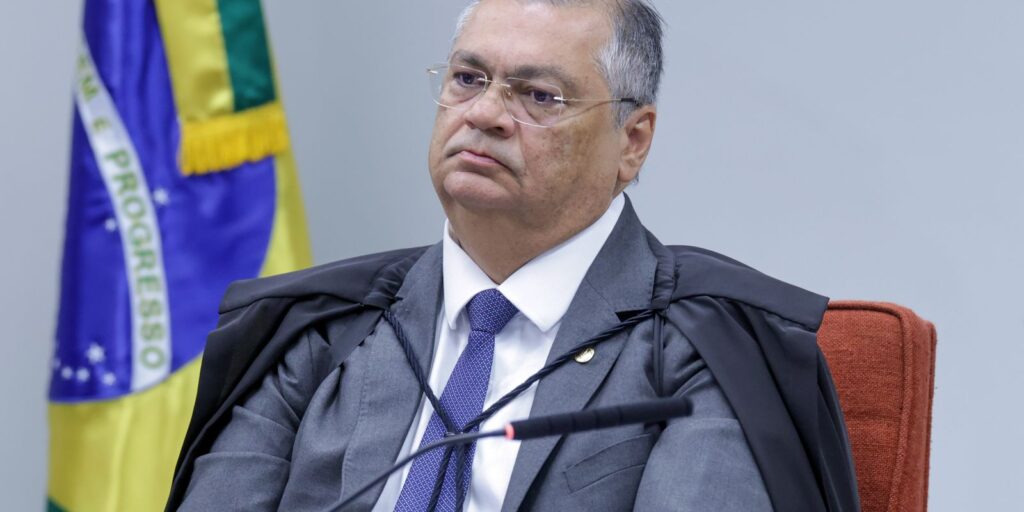 dino-proibe-emendas-para-entidades-ligadas-a-parentes-de-parlamentares