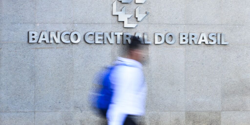 Contas externas têm saldo negativo de US$ 68,8 bilhões em 2025 contas-externas-tem-saldo-negativo-de-us$-68,8-bilhoes-em-2025