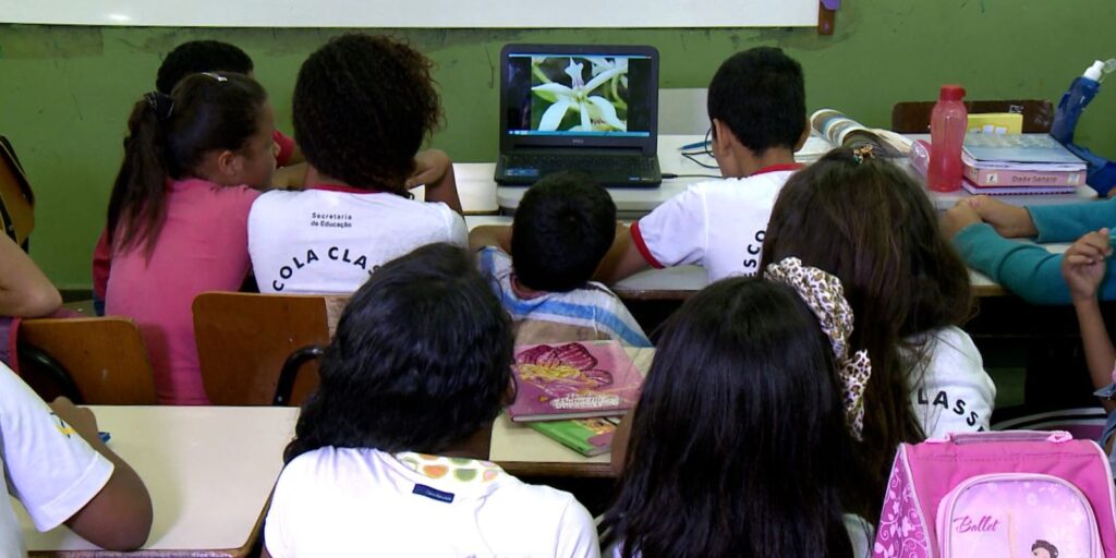 TV Brasil: racismo na escola é tema do Caminhos da Reportagem tv-brasil:-racismo-na-escola-e-tema-do-caminhos-da-reportagem