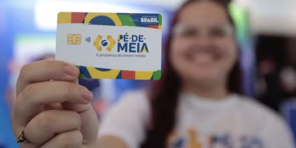 Beneficiários do Pé-de-Meia podem fazer aplicação no Tesouro Direto beneficiarios-do-pe-de-meia-podem-fazer-aplicacao-no-tesouro-direto