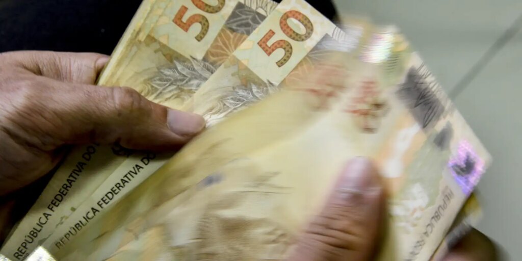 Mercado reduz previsão da inflação para 3,97% este ano mercado-reduz-previsao-da-inflacao-para-3,97%-este-ano