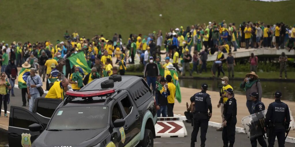 PGR é contra pedido de general para receber visita íntima na prisão pgr-e-contra-pedido-de-general-para-receber-visita-intima-na-prisao