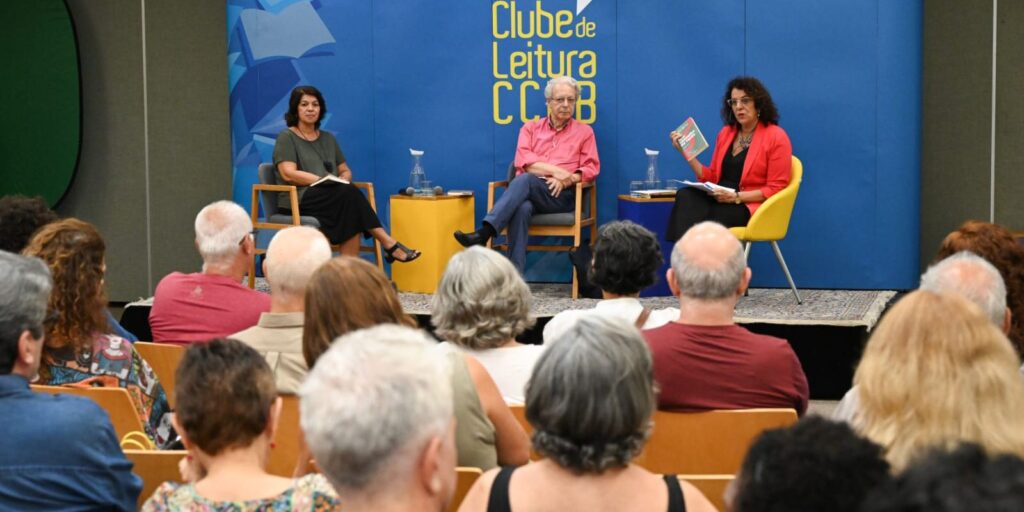 Um reencontro com a literatura: clubes do leitura crescem pelo país um-reencontro-com-a-literatura:-clubes-do-leitura-crescem-pelo-pais