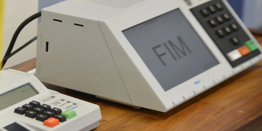 Eleitores de cidades do Ceará vão às urnas para eleições suplementares eleitores-de-cidades-do-ceara-vao-as-urnas-para-eleicoes-suplementares