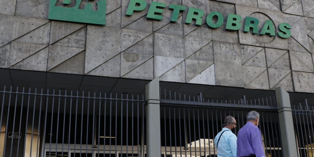 Petrobras registra lucro líquido de R$ 110,6 bilhões em 2025 petrobras-registra-lucro-liquido-de-r$-110,6-bilhoes-em-2025
