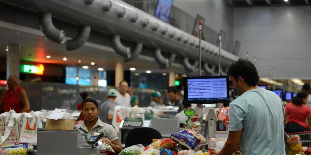Estudo aponta fatores estruturais para inflação de alimentos no Brasil estudo-aponta-fatores-estruturais-para-inflacao-de-alimentos-no-brasil
