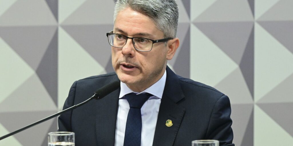 Relator da CPI do Crime pede intervenção federal no Rio de Janeiro relator-da-cpi-do-crime-pede-intervencao-federal-no-rio-de-janeiro