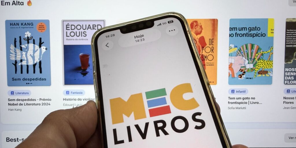 MEC Livros: biblioteca digital já tem mais de meio milhão de usuários mec-livros:-biblioteca-digital-ja-tem-mais-de-meio-milhao-de-usuarios