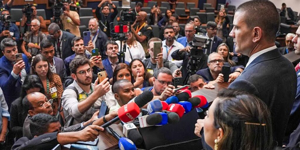 Presidente da Alerj pede ao STF para assumir governo interino do Rio presidente-da-alerj-pede-ao-stf-para-assumir-governo-interino-do-rio