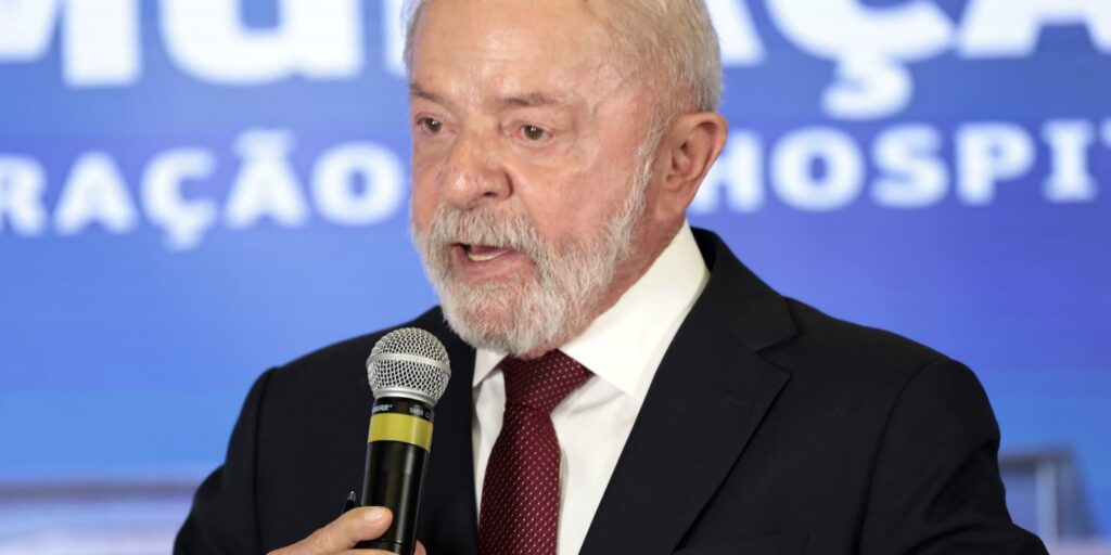 lula-assina-mp-e-zera-“taxa-das-blusinhas”