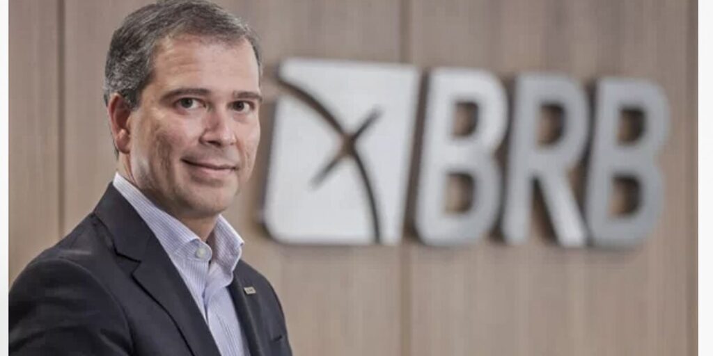caso-master:-advogado-deixa-defesa-de-ex-presidente-do-brb