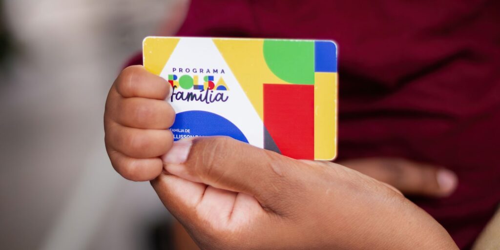 Caixa paga Bolsa Família a beneficiários com NIS de final 4 caixa-paga-bolsa-familia-a-beneficiarios-com-nis-de-final-4