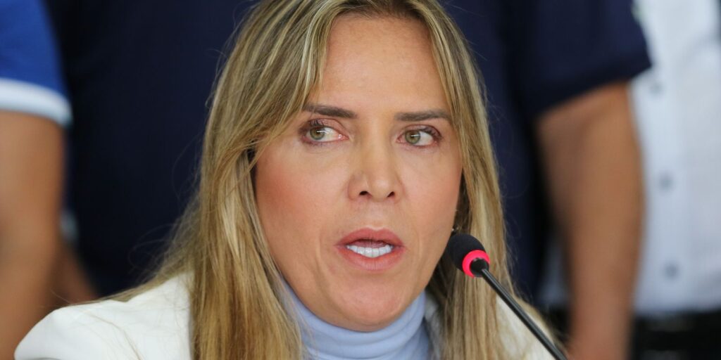 Governadora do DF recebe alta após apresentar quadro de pneumotórax governadora-do-df-recebe-alta-apos-apresentar-quadro-de-pneumotorax