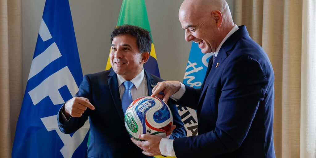 Ministro do Esporte entrega marco regulatório da Copa Feminina à Fifa ministro-do-esporte-entrega-marco-regulatorio-da-copa-feminina-a-fifa
