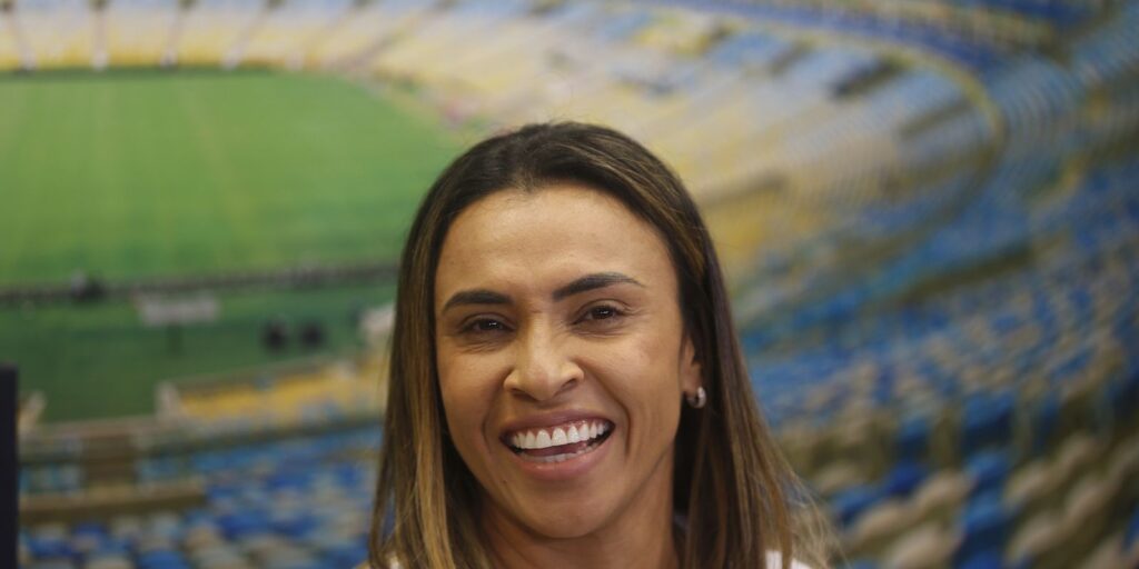 com-marta-como-embaixadora,-tesouro-quer-atrair-mais-investidores