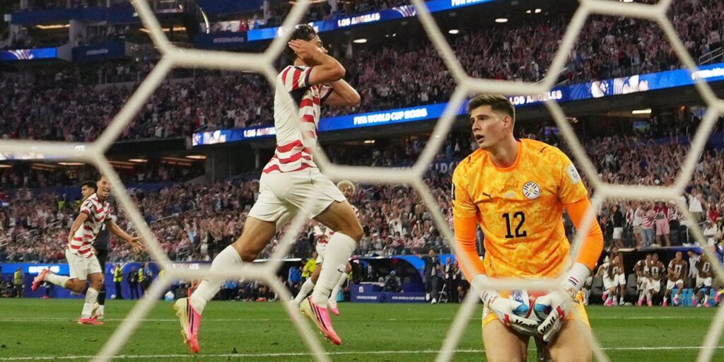 EUA estreia na Copa do Mundo com goleada sobre o Paraguai: 4×1 eua-estreia-na-copa-do-mundo-com-goleada-sobre-o-paraguai:-4×1