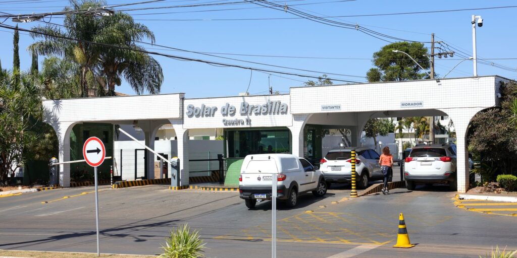 Defesa de Bolsonaro pede a Moraes que prorrogue prisão domiciliar defesa-de-bolsonaro-pede-a-moraes-que-prorrogue-prisao-domiciliar