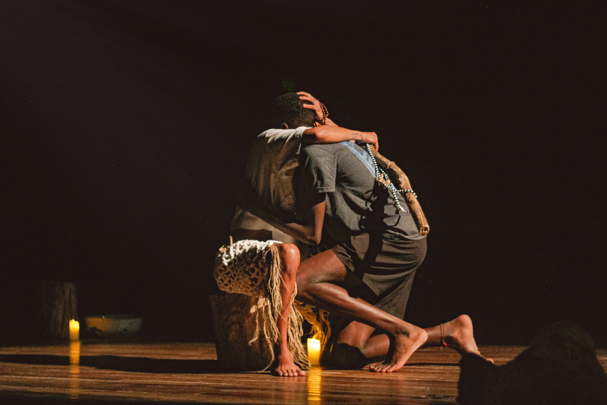 IMG_2656-1-scaled SEU ZÉ CHEGA AO TEATRO GAYLUSSAC, EM NITERÓI, COM UMA EXPERIÊNCIA DE TEATRO RITUAL, ANCESTRALIDADE E CURA