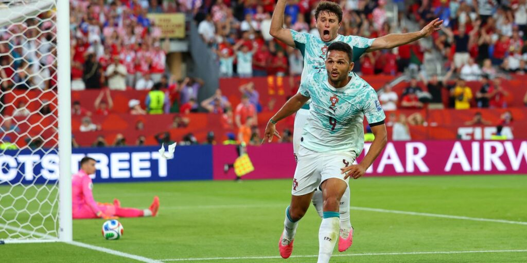 Portugal vira sobre Croácia e vai às oitavas com gols de CR7 e Ramos portugal-vira-sobre-croacia-e-vai-as-oitavas-com-gols-de-cr7-e-ramos