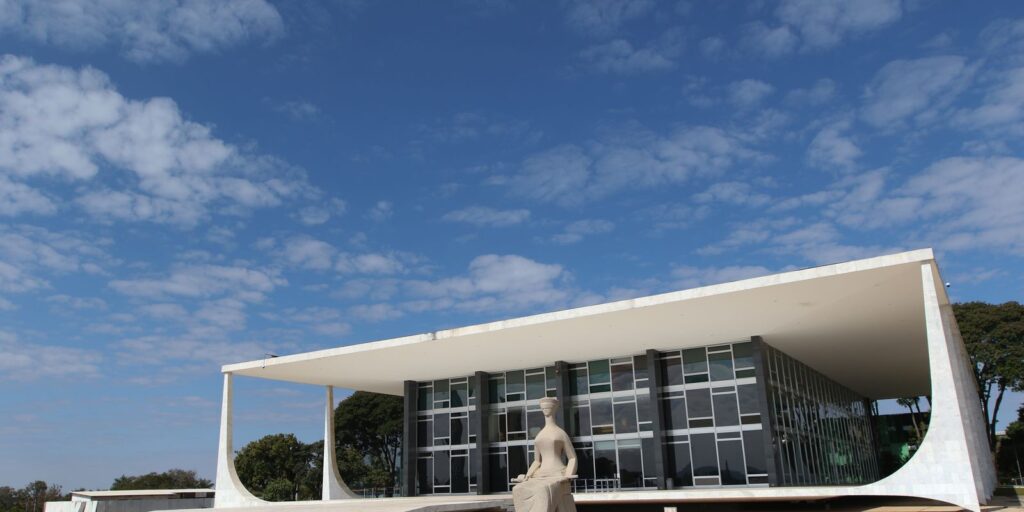Defesa reforça pedido de manutenção da prisão domiciliar de Bolsonaro defesa-reforca-pedido-de-manutencao-da-prisao-domiciliar-de-bolsonaro