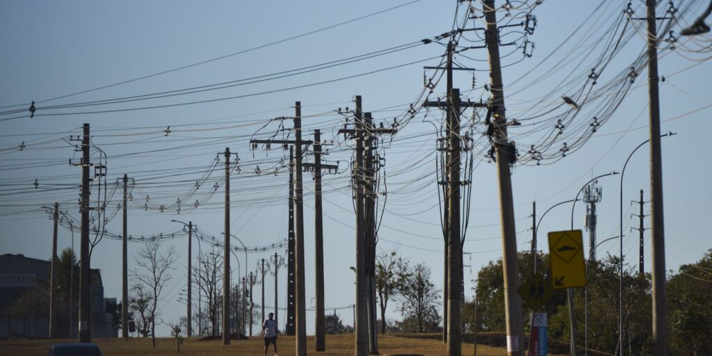 numero-de-acidentes-com-a-rede-eletrica-cresceu-no-brasil-em-2025