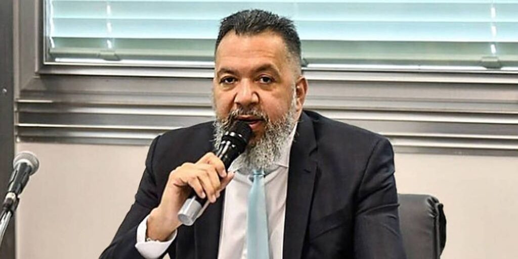 Ex-prefeito de Belford Roxo permanecerá preso à disposição da Justiça ex-prefeito-de-belford-roxo-permanecera-preso-a-disposicao-da-justica