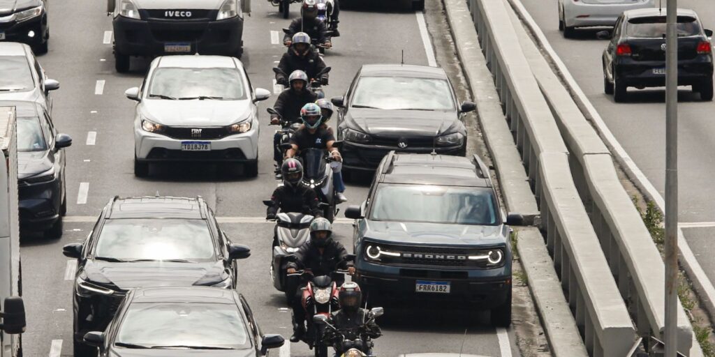 Justiça manda prefeitura de São Paulo liberar Uber Moto justica-manda-prefeitura-de-sao-paulo-liberar-uber-moto