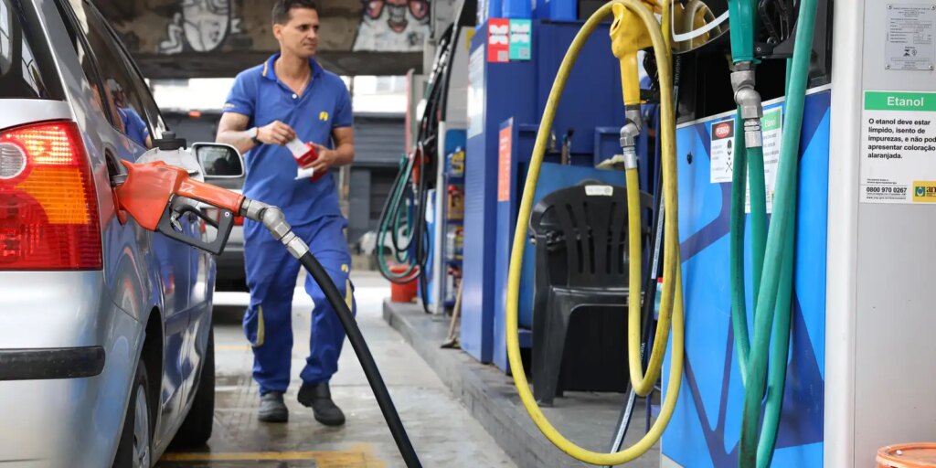 Subsídio de R$ 0,44 por litro da gasolina é prorrogado por 30 dias subsidio-de-r$-0,44-por-litro-da-gasolina-e-prorrogado-por-30-dias
