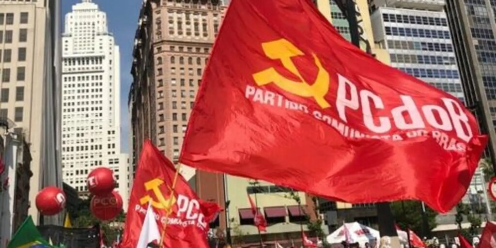 PCdoB oficializa apoio à candidatura de Lula pcdob-oficializa-apoio-a-candidatura-de-lula