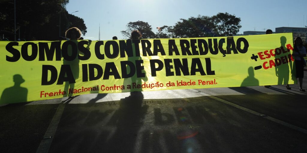 Pediatras se manifestam contrários à redução da maioridade penal pediatras-se-manifestam-contrarios-a-reducao-da-maioridade-penal
