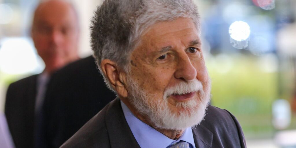 Oposição e Amorim divergem sobre atritos entre Brasil e EUA sob Trump oposicao-e-amorim-divergem-sobre-atritos-entre-brasil-e-eua-sob-trump