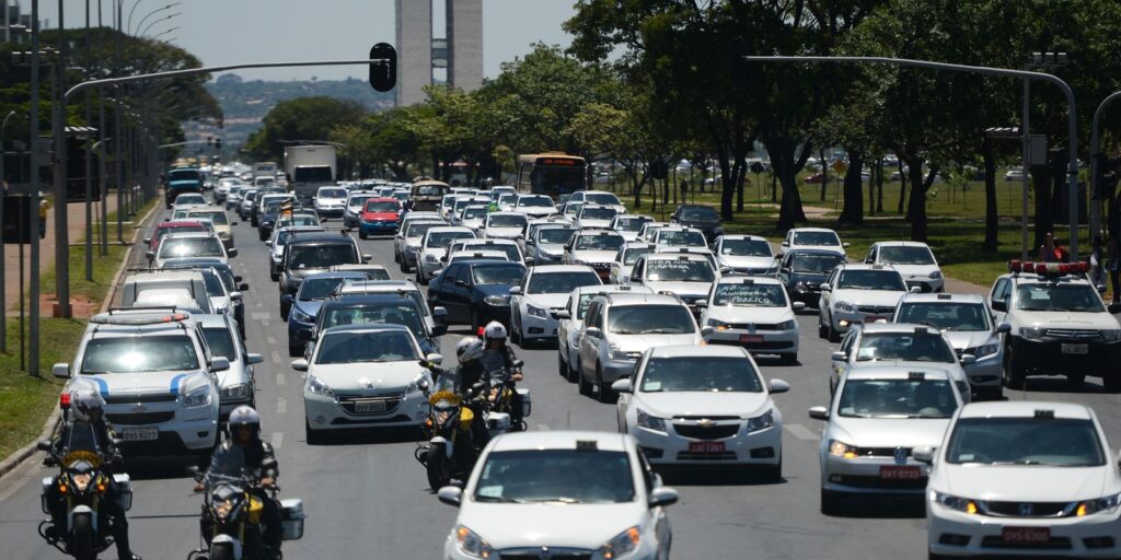 Crédito para carros de aplicativo tem teto elevado para R$ 200 mil credito-para-carros-de-aplicativo-tem-teto-elevado-para-r$-200-mil