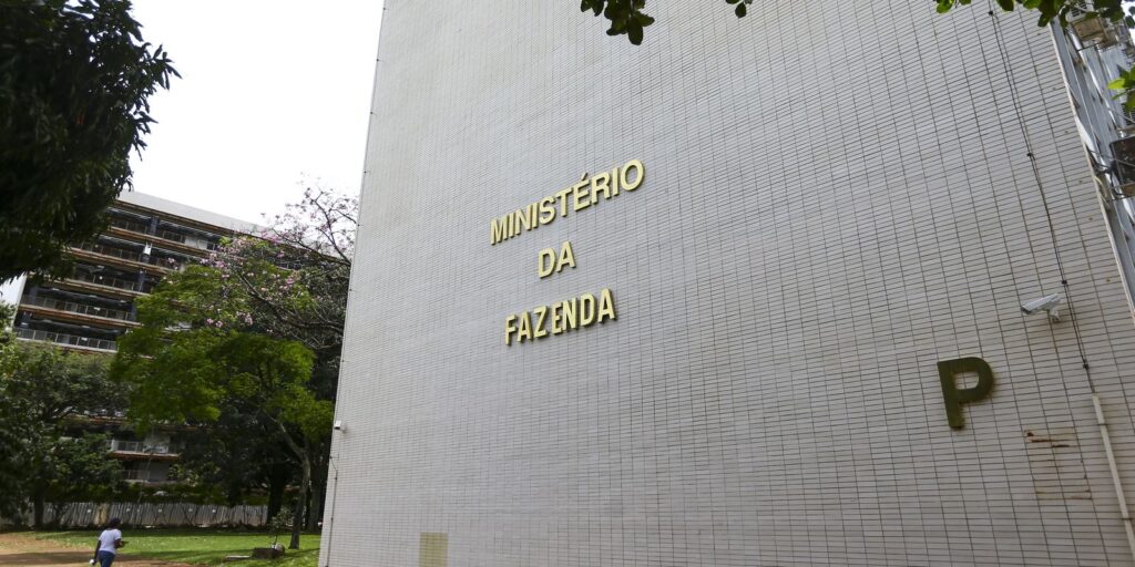 Governo Central tem superávit de R$ 10,8 bilhões em julho governo-central-tem-superavit-de-r$-10,8-bilhoes-em-julho