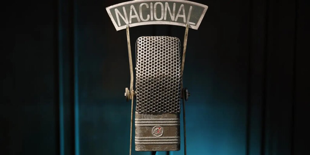 Rádio Nacional: há 90 anos acontecia a primeira transmissão radio-nacional:-ha-90-anos-acontecia-a-primeira-transmissao