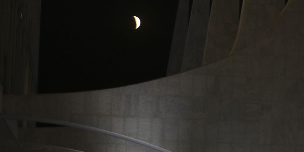 Brasil terá eclipse lunar parcial na próxima quinta-feira (27) brasil-tera-eclipse-lunar-parcial-na-proxima-quinta-feira-(27)