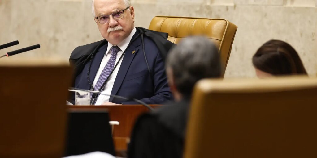 Fachin desmarca julgamento sobre atuação de Mendonça no caso Master fachin-desmarca-julgamento-sobre-atuacao-de-mendonca-no-caso-master