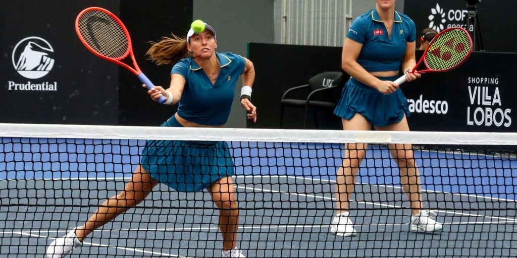 Naná e Victória caem, mas Luisa Stefani vai às semifinais do SP Open nana-e-victoria-caem,-mas-luisa-stefani-vai-as-semifinais-do-sp-open