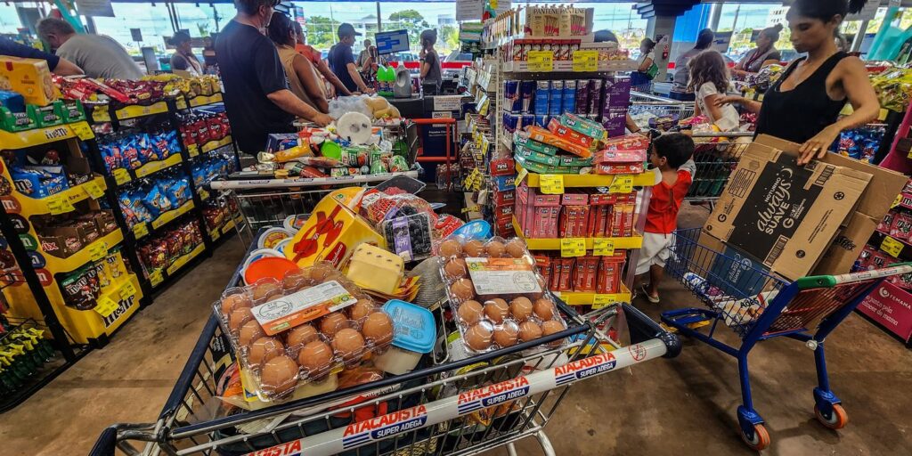 AGU pede que STF reconheça validade do reajuste do Bolsa Família agu-pede-que-stf-reconheca-validade-do-reajuste-do-bolsa-familia