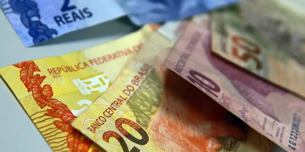 Juros para famílias sobem em agosto e inadimplência chega a 6% juros-para-familias-sobem-em-agosto-e-inadimplencia-chega-a-6%