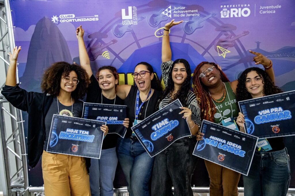 JUVRio premia 50 jovens com ingressos para o Rock in Rio após maratona de inovação