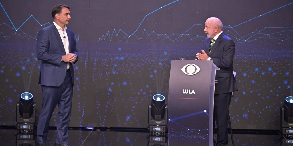Campanha de Lula apresenta acordo com Flávio para abrir sigilos campanha-de-lula-apresenta-acordo-com-flavio-para-abrir-sigilos