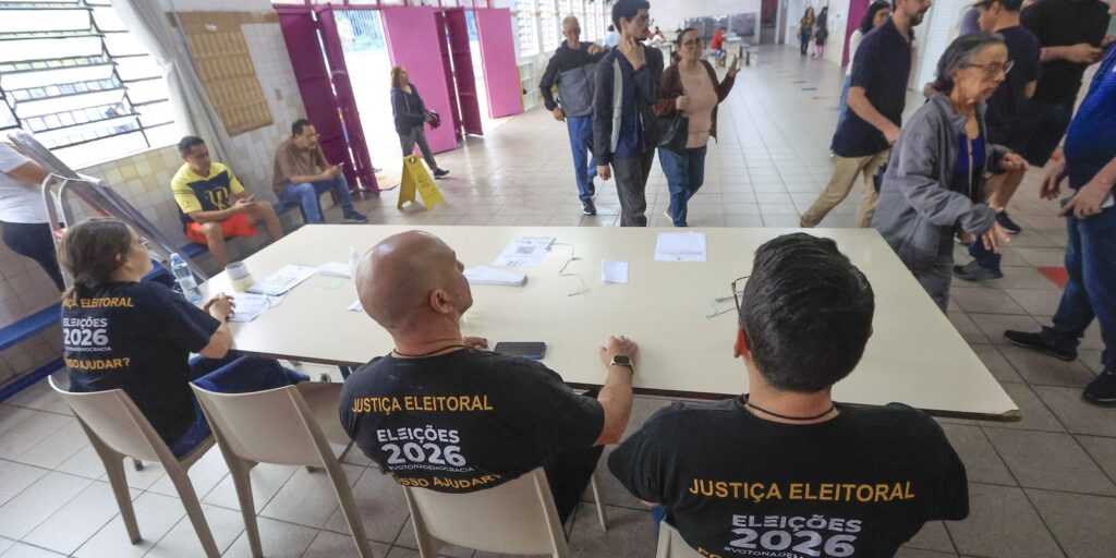 Apesar das fortes chuvas, eleições seguem tranquilas em São Paulo apesar-das-fortes-chuvas,-eleicoes-seguem-tranquilas-em-sao-paulo