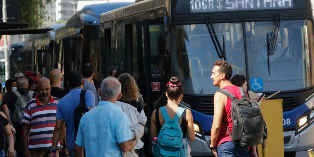 PT notifica TRE-SP por falta de ônibus na cidade neste domingo pt-notifica-tre-sp-por-falta-de-onibus-na-cidade-neste-domingo